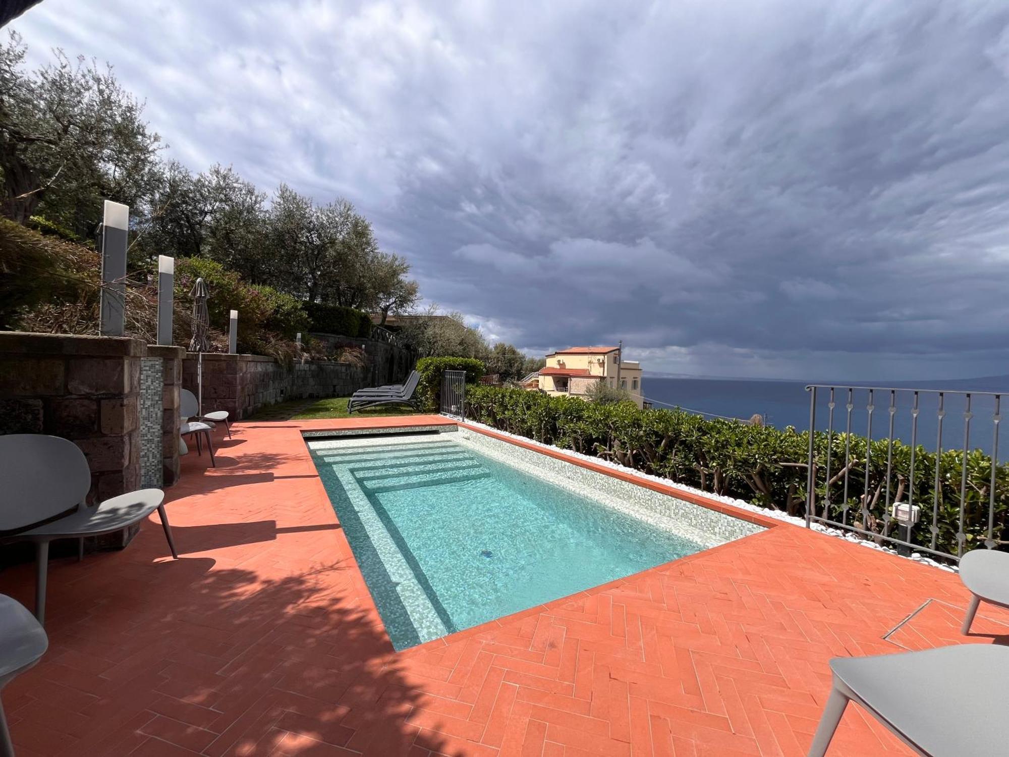 & Else * Sorrente
